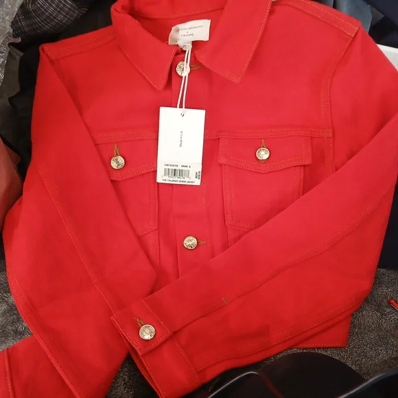 Carolina Herrera Red Skirt Set with Gold Accents - Picture 5 of 11